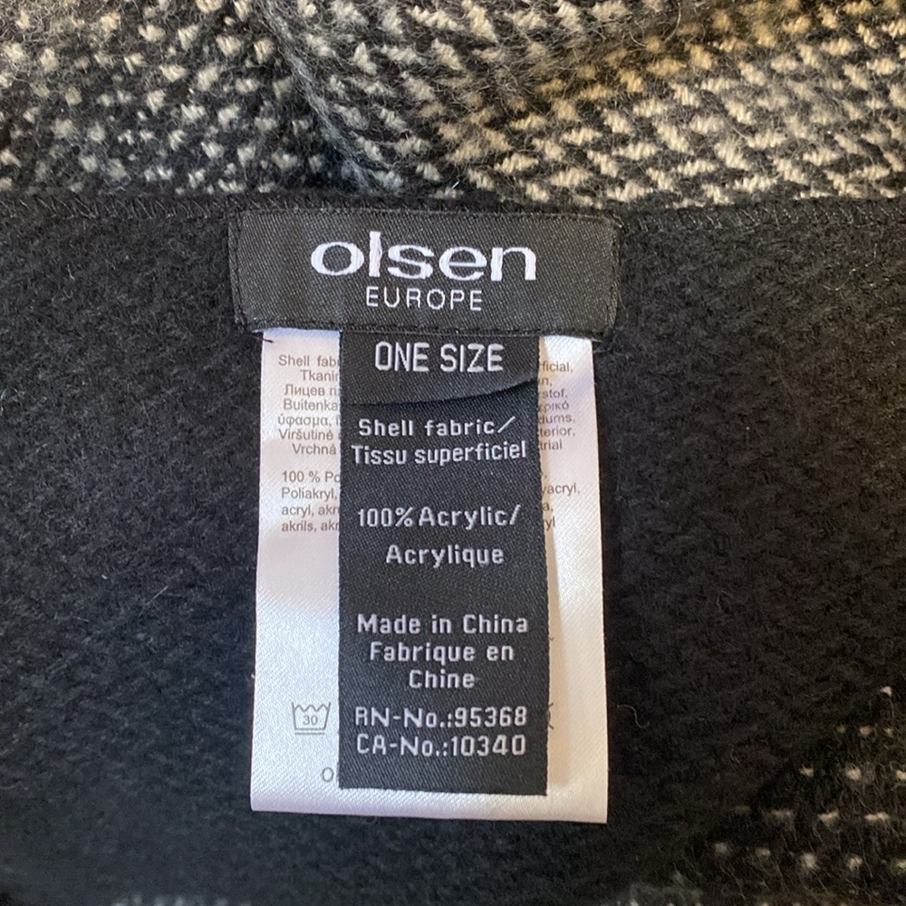 🤍 Olsen Europe cape Wrap - Picture 2 of 5
